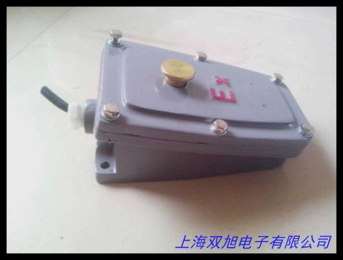 TFS-302腳踏開關(guān) 點(diǎn)焊機(jī)/沖床設(shè)備腳踩控制開關(guān)